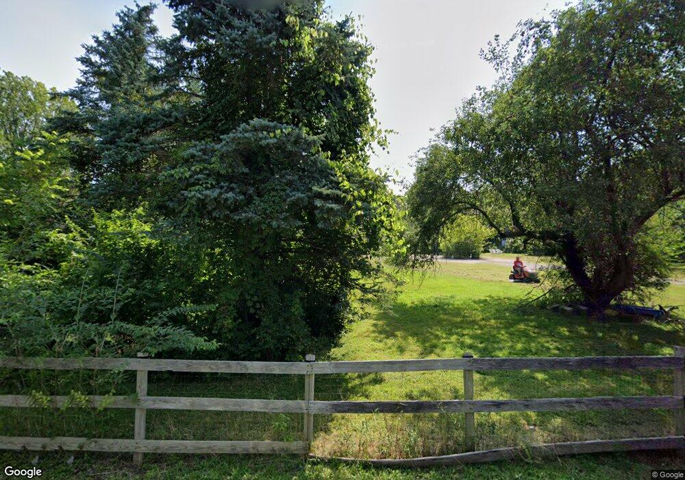 7521 Lewis Rd, Olmsted Falls, OH 44138 - photo 1