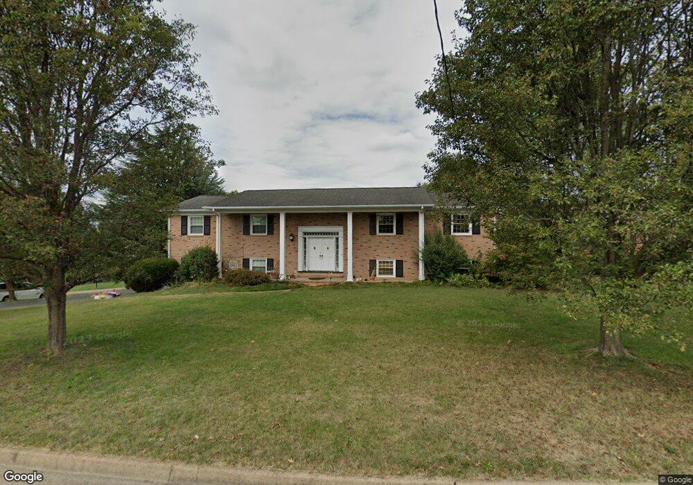 27 Laurel St, Harrisonburg, VA 22801 - photo 1