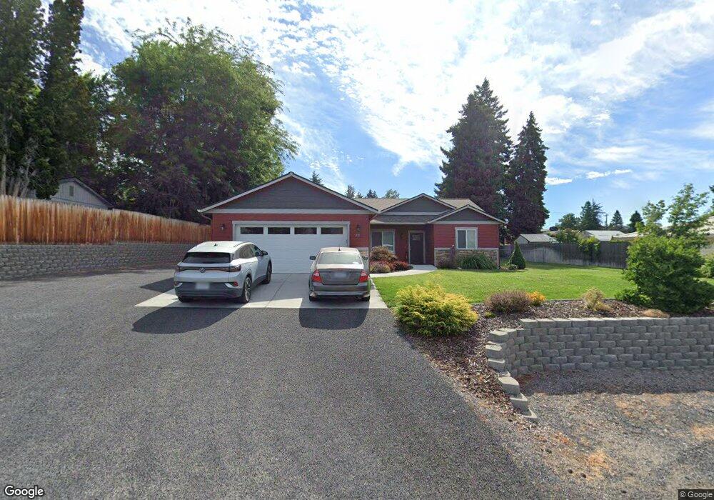 811 N Keller Ave, East Wenatchee, WA 98802 - photo 1