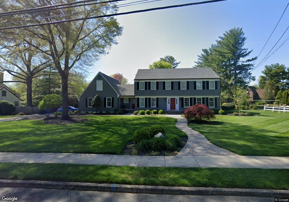 105 N Riding Dr, Moorestown, NJ 08057 - photo 1