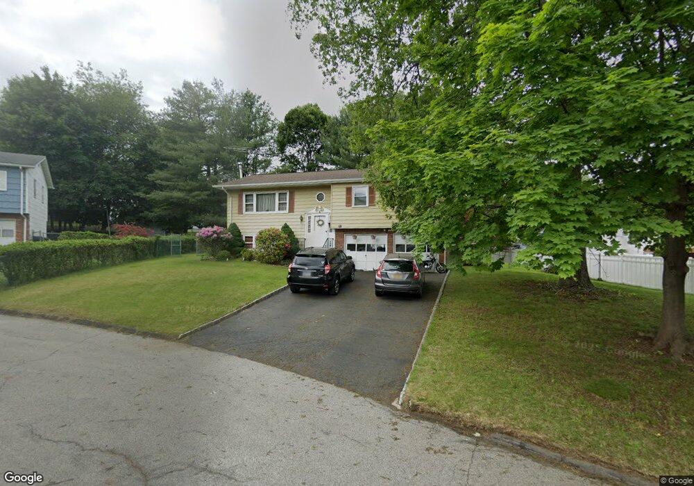 4 Wexler Ct, Garnerville, NY 10923 - photo 1