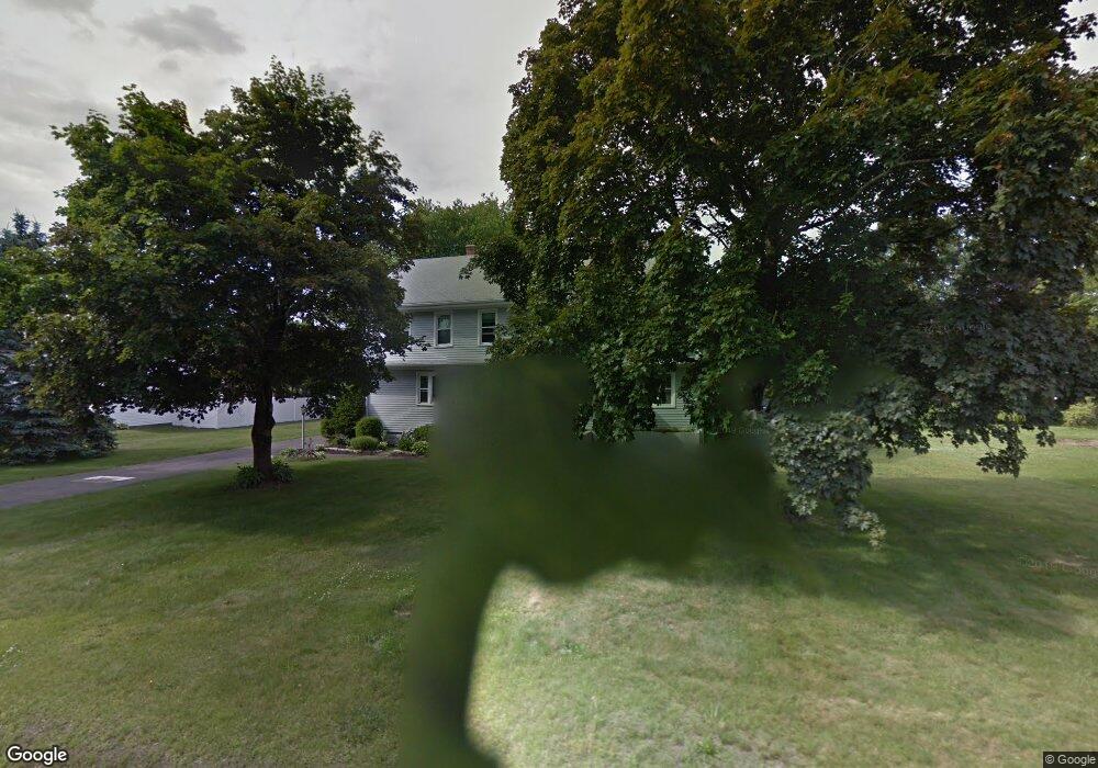 946 Amostown Rd, West Springfield, MA 01089 - photo 1