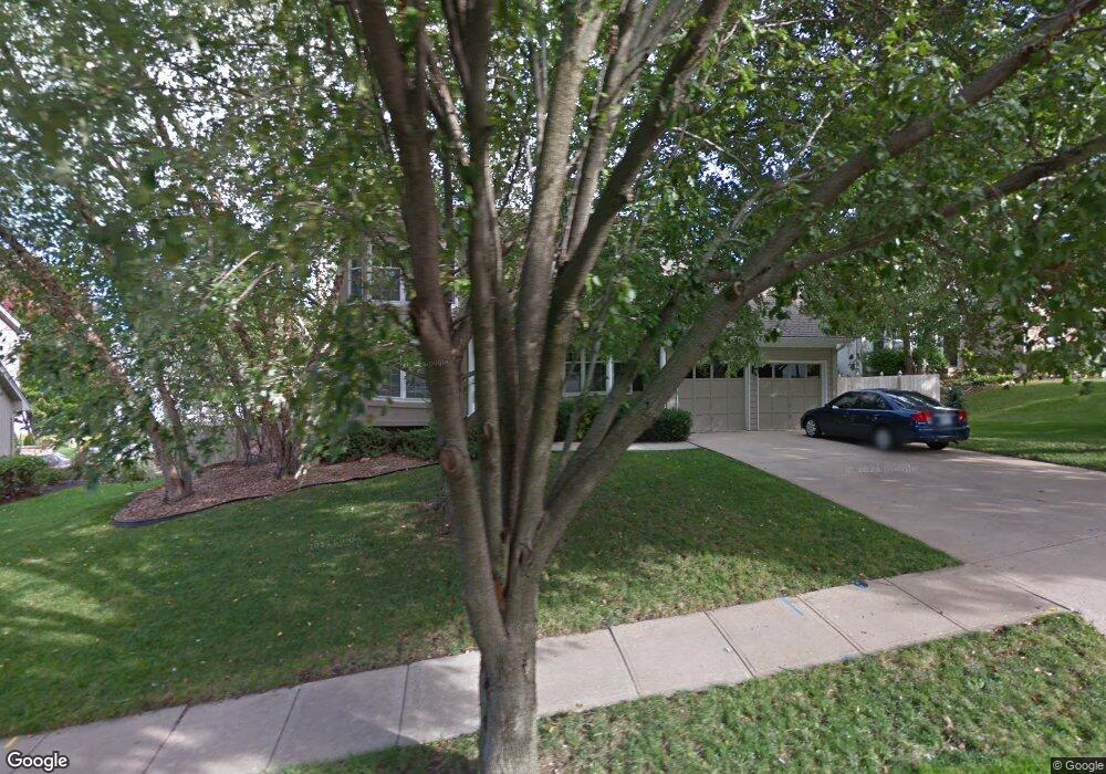 5013 Rene St, Shawnee, KS 66216 - photo 1