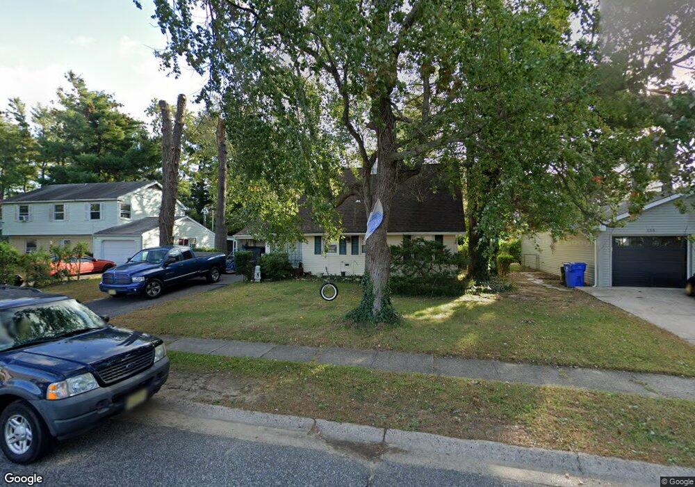 129 Somerset Dr, Willingboro, NJ 08046 - photo 1