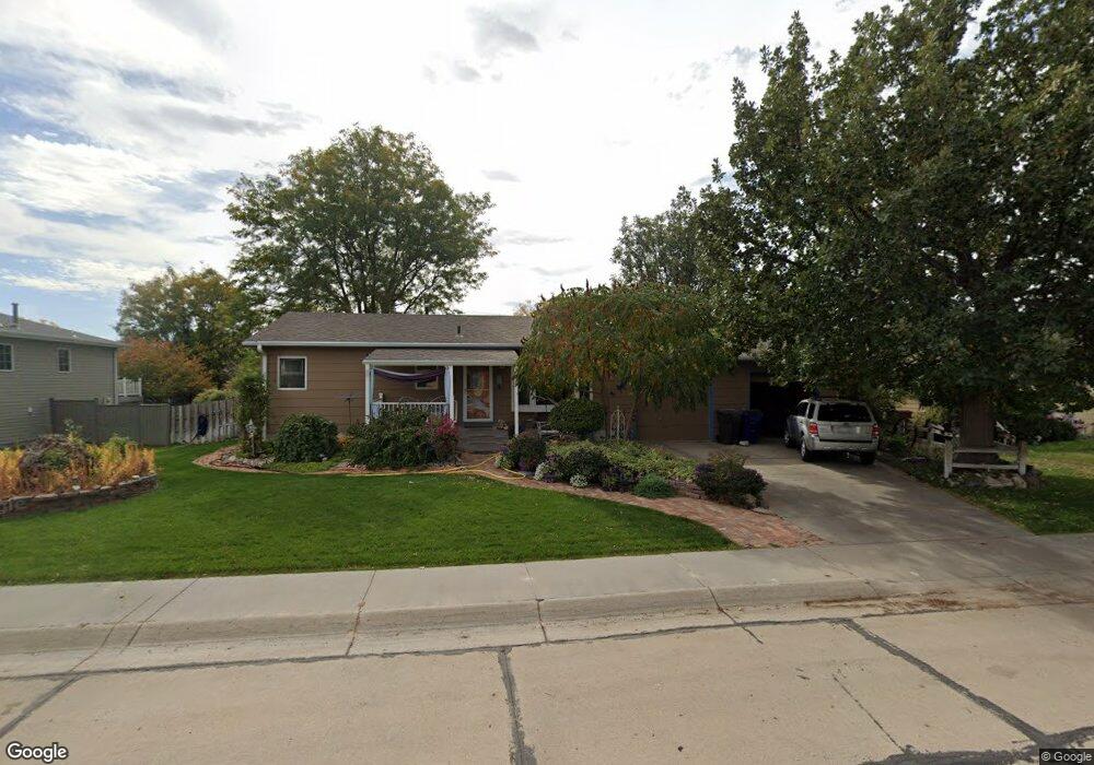 1918 E 31st St, Scottsbluff, NE 69361 - photo 1