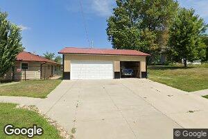 106 E Kearney St, Avoca, IA 51521