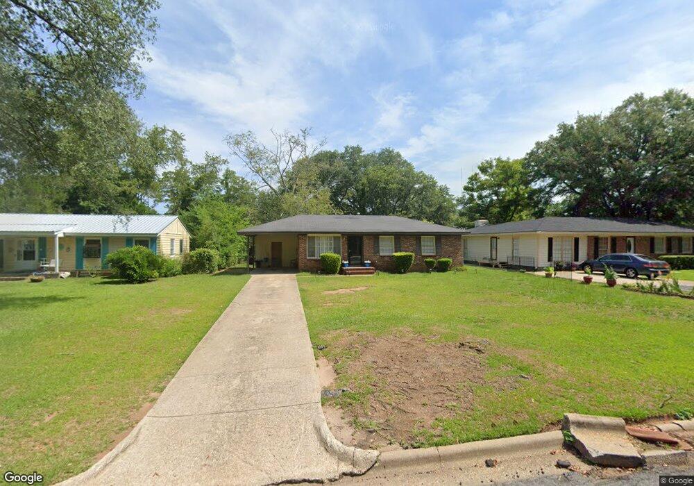 1511 Edgerly Ave, Albany, GA 31707 - photo 1
