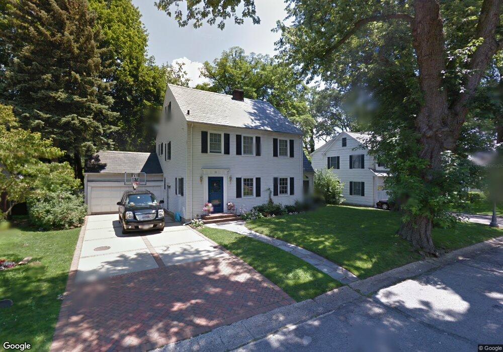 32 Stuart Place, Manhasset, NY 11030 - photo 1