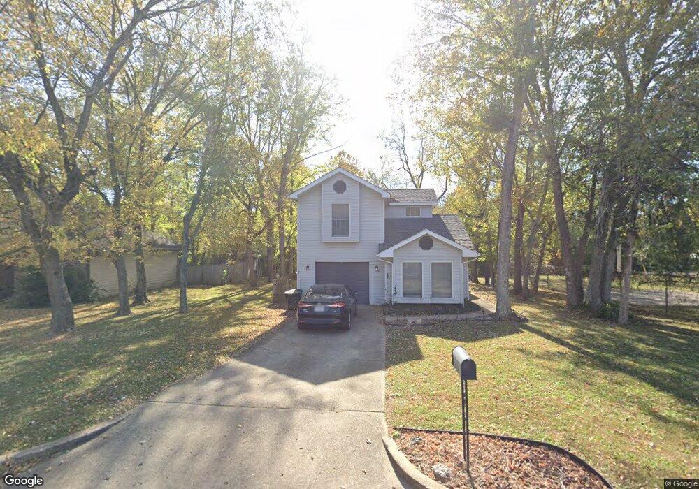 1104 Winchester Dr, Rolla, MO 65401 - photo 1