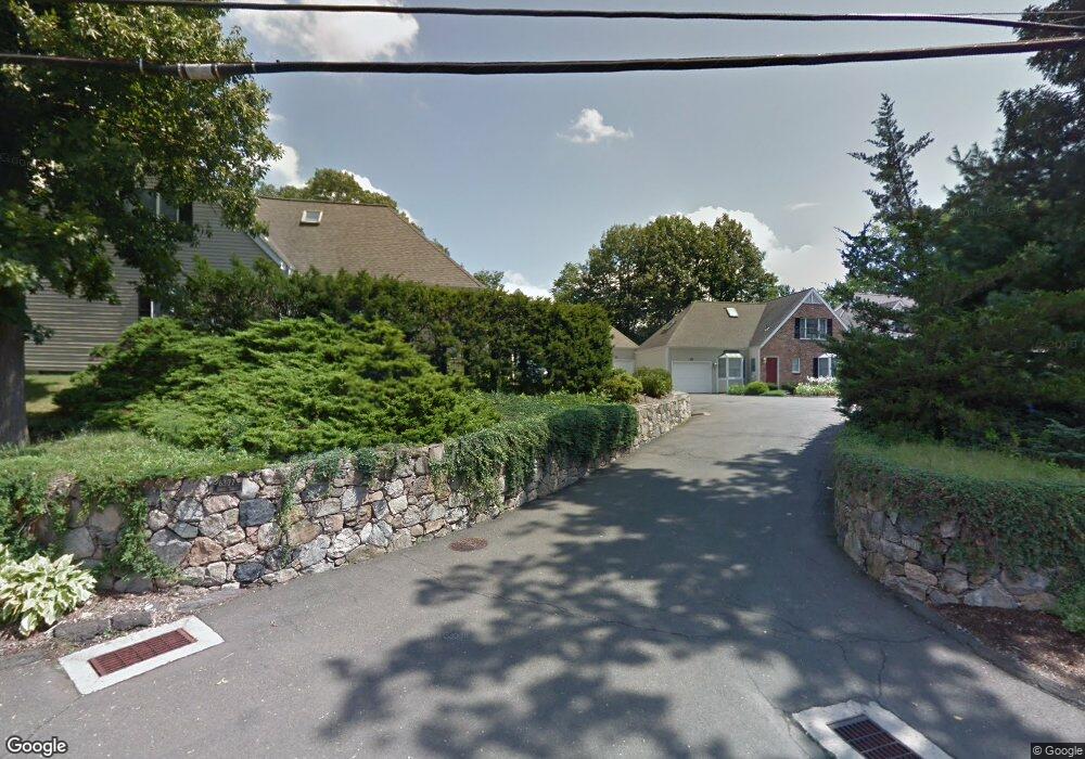 69 Forest St, New Canaan, CT 06840 - photo 1