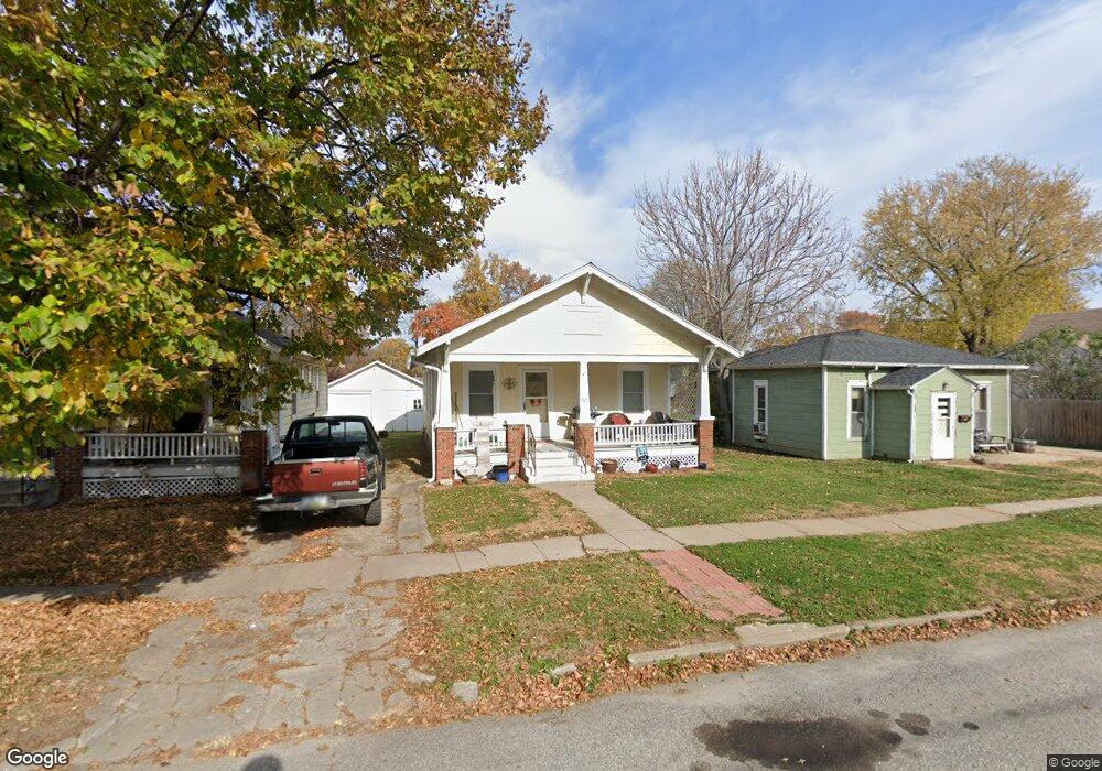 203 E Thomas Ave, Shenandoah, IA 51601 - photo 1