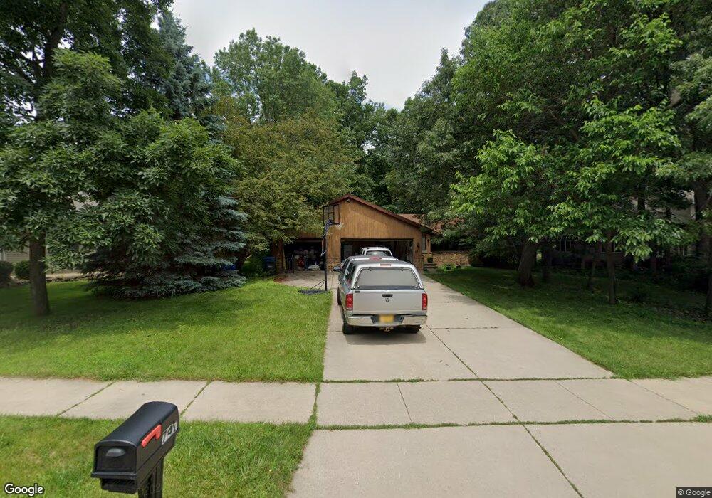 741 Pleasant Oak Dr, Oregon, WI 53575 - photo 1