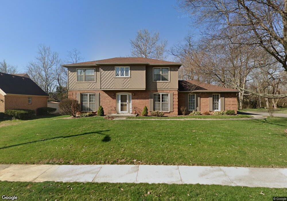 1126 Creekview Cir, New Albany, IN 47150 - photo 1