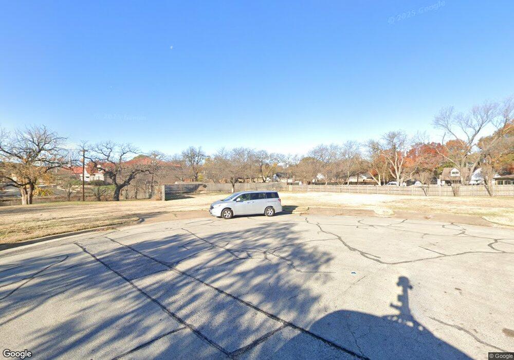 1101 Shady Oak Ct, Bedford, TX 76021 - photo 1