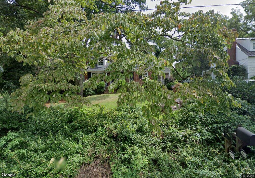 926 Saint Charles Ave, Charlottesville, VA 22901 - photo 1