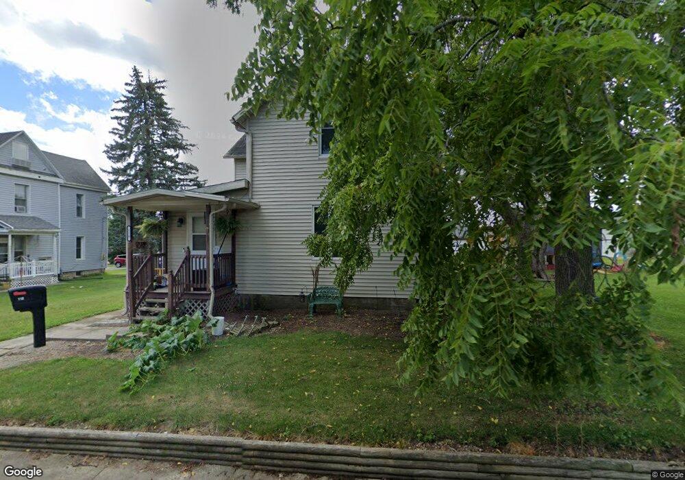 118 W Adams St, Berne, IN 46711 - photo 1