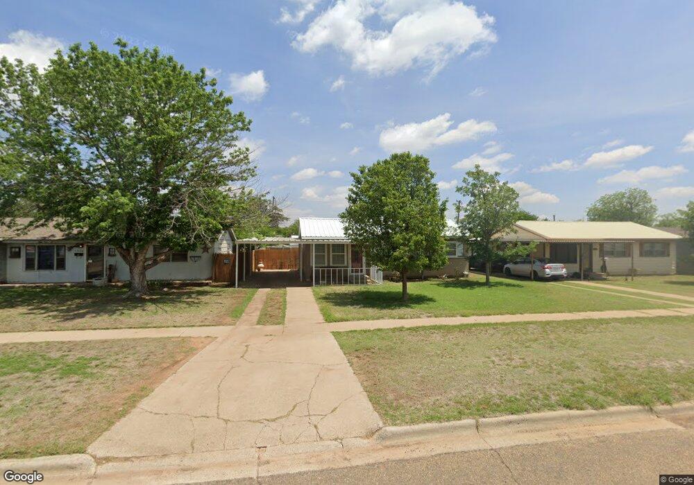 1514 Dallas St, Plainview, TX 79072 - photo 1