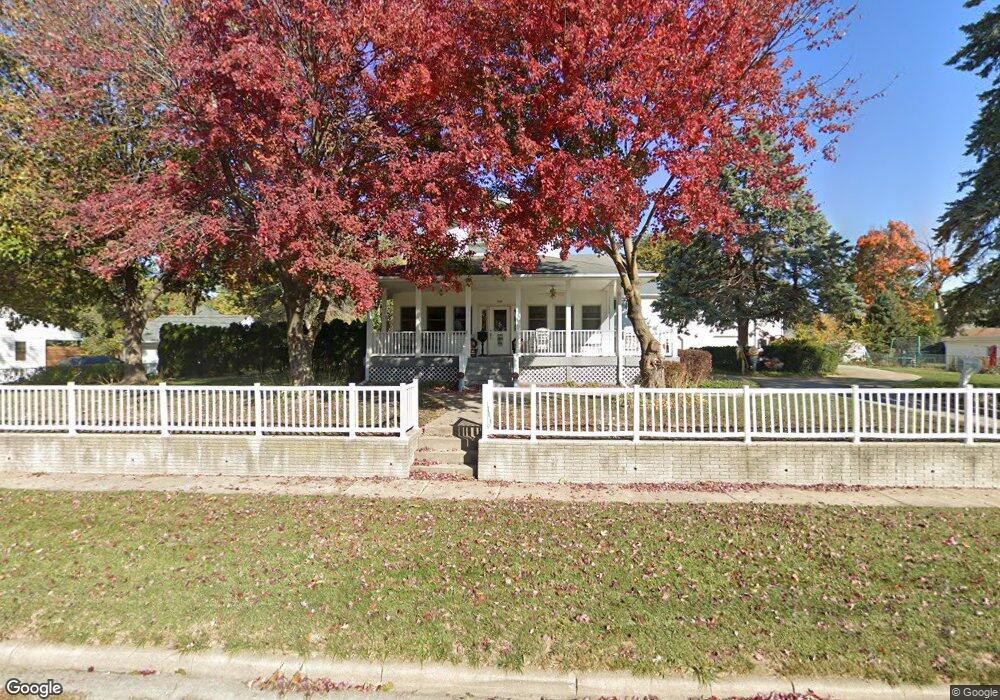 616 S 4th Ave E, Newton, IA 50208 - photo 1