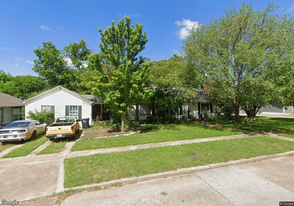 206 Sunset Dr, Cleburne, TX 76033 - photo 1