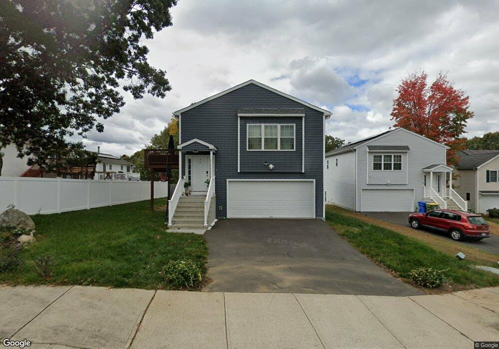 13 Kingsley Ct, Waterbury, CT 06704 - photo 1