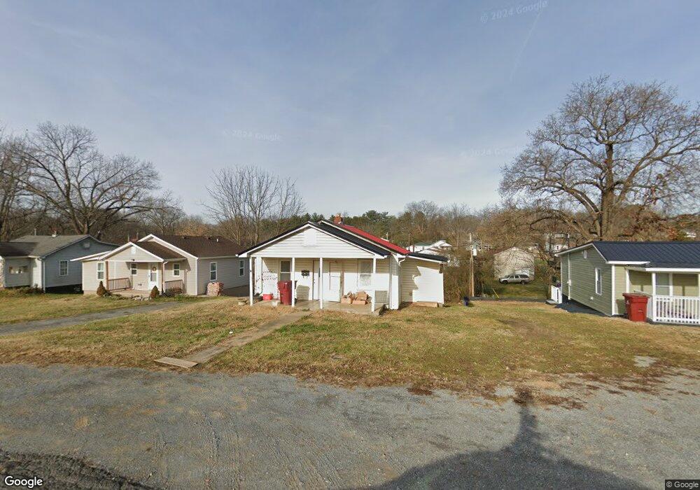 1905 E Myrtle Ave, Johnson City, TN 37601 - photo 1