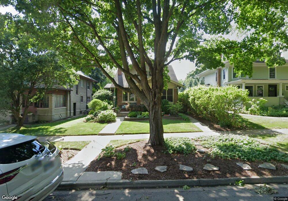 27 S Columbia St, Naperville, IL 60540 - photo 1