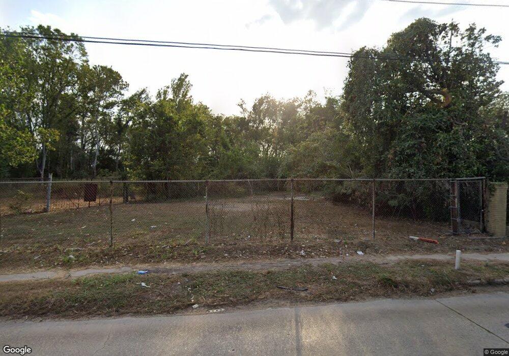 8721 W Montgomery Rd, Houston, TX 77088 - photo 1