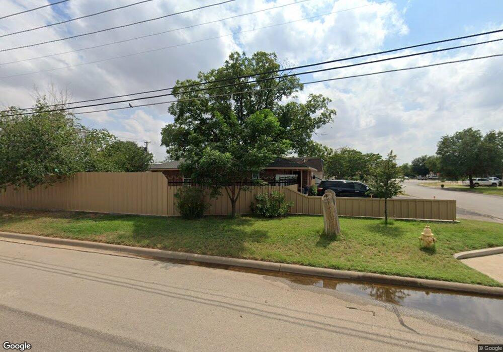 501 W Nobles Ave, Midland, TX 79701 - photo 1