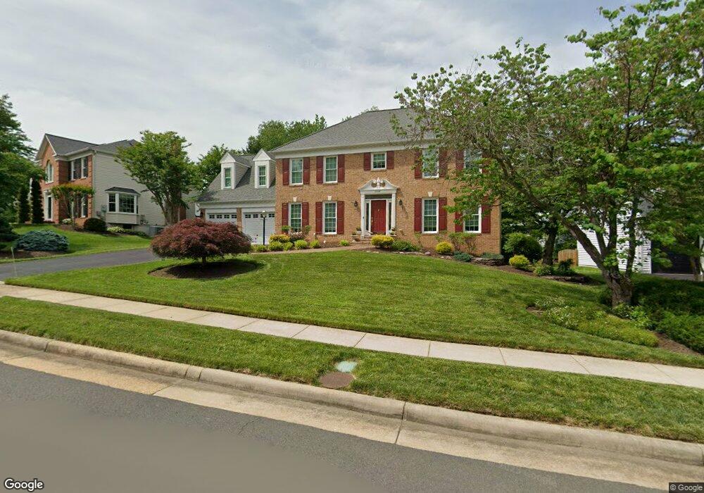 9608 Signal Pointe Way, Fairfax Station, VA 22039 - photo 1