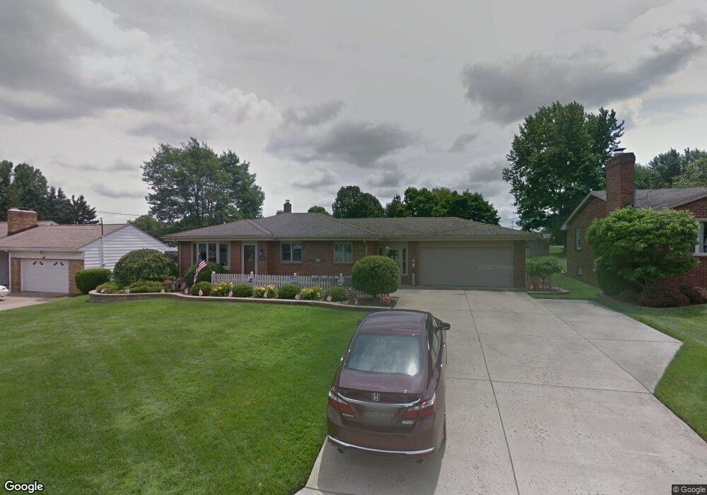 528 W Omar St, Struthers, OH 44471 - photo 1