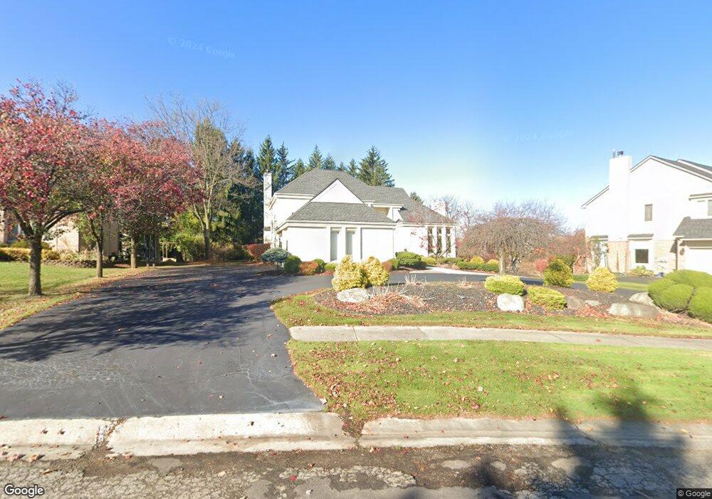 6752 Apple Blossom Trail, West Bloomfield, MI 48322 - photo 1