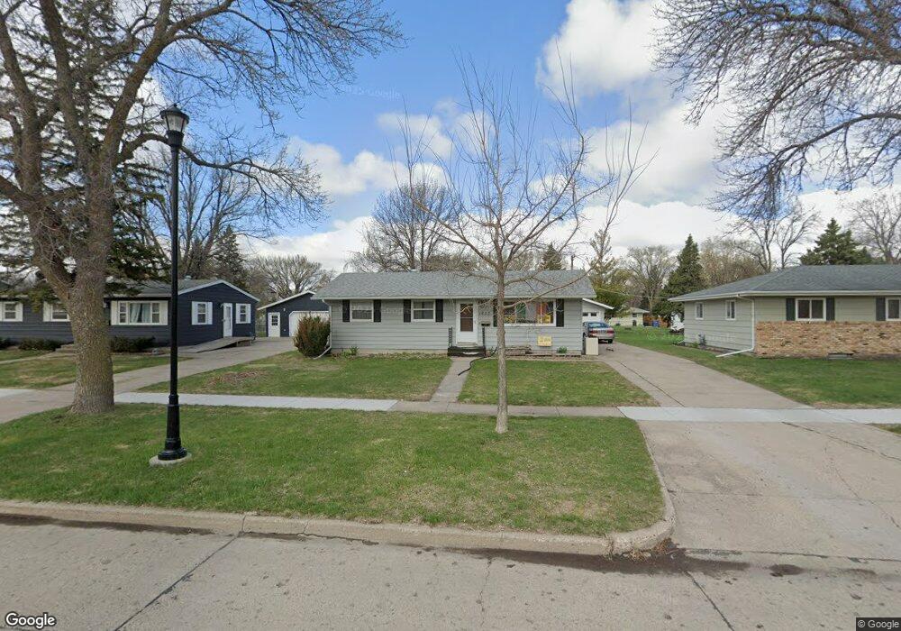 1837 14th St S, Fargo, ND 58103 - photo 1