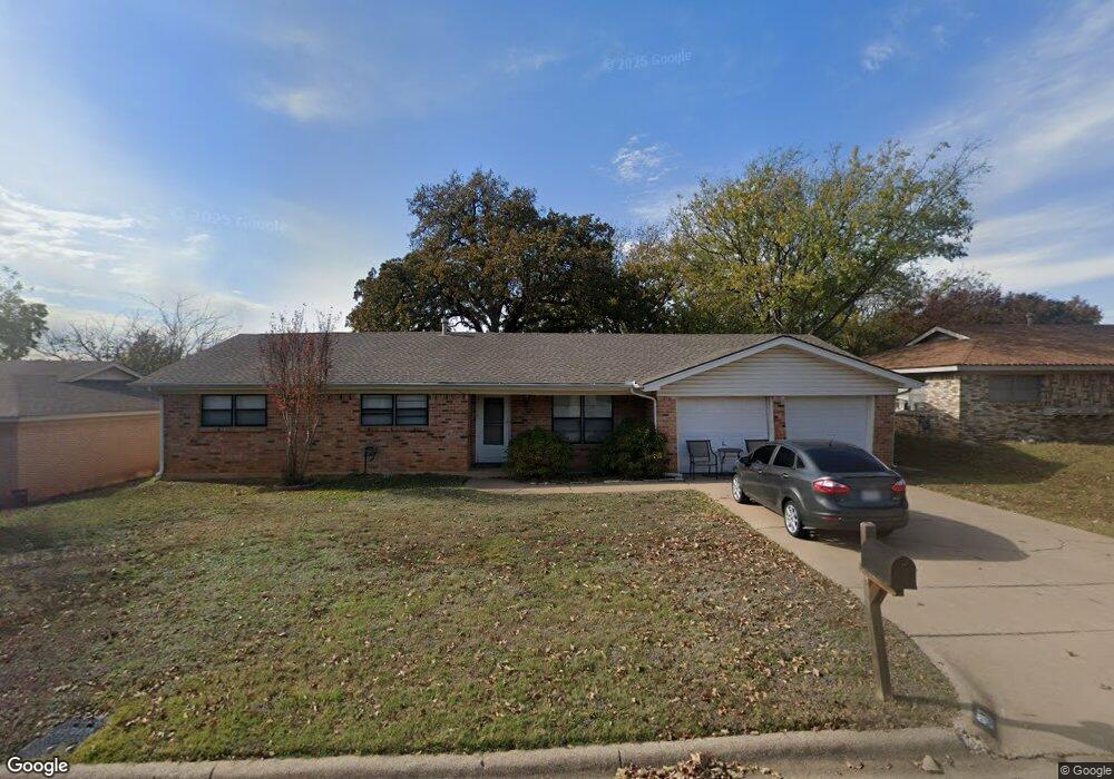 917 Mccurry Ave, Bedford, TX 76022 - photo 1