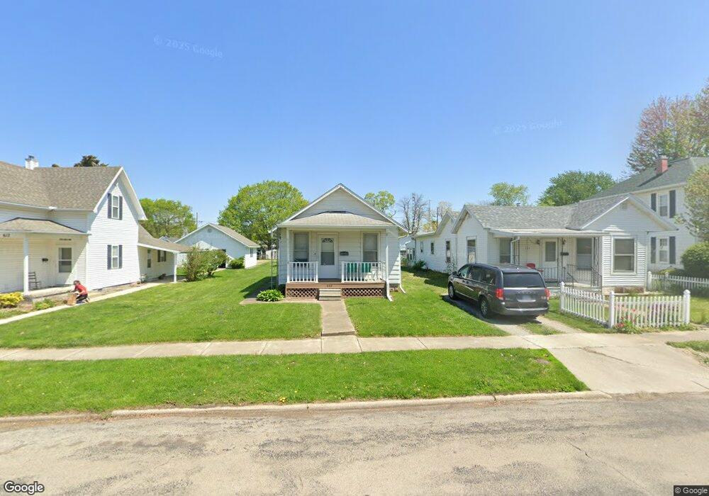 622 Decatur St, Lincoln, IL 62656 - photo 1