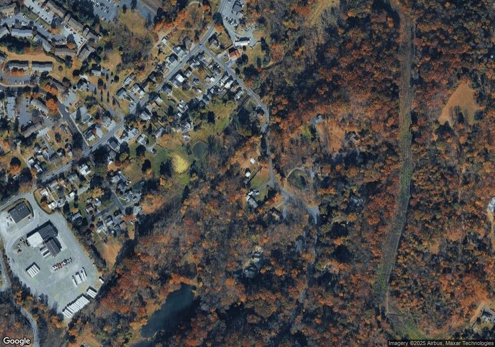 60 Mill St unit B, Boyertown, PA 19512 - photo 1