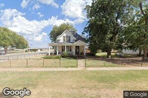 210 N Locust St, Seiling, OK 73663