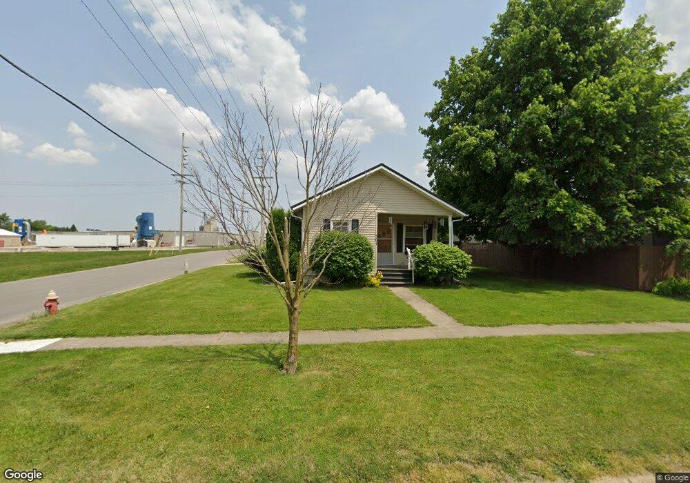 501 S Madison St, Nappanee, IN 46550 - photo 1