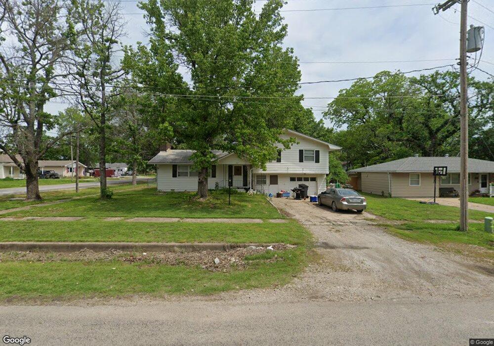 501 E 6th St, Altamont, KS 67330 - photo 1