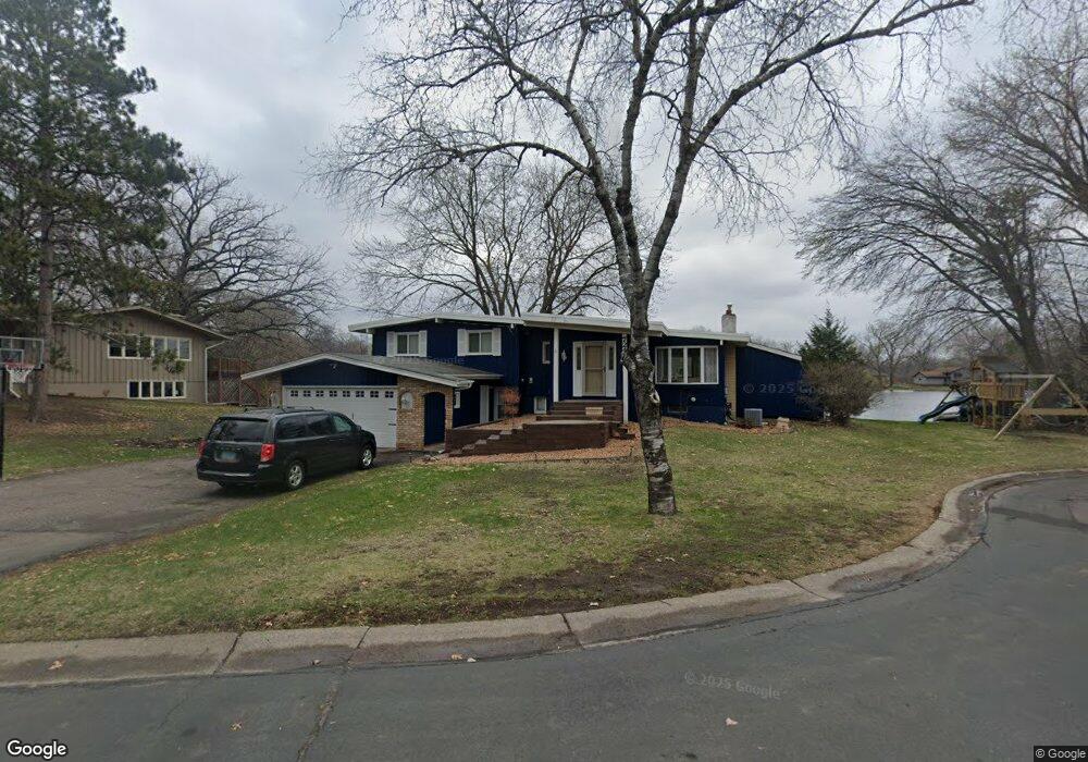 7248 Pineview Ln N, Maple Grove, MN 55369 - photo 1