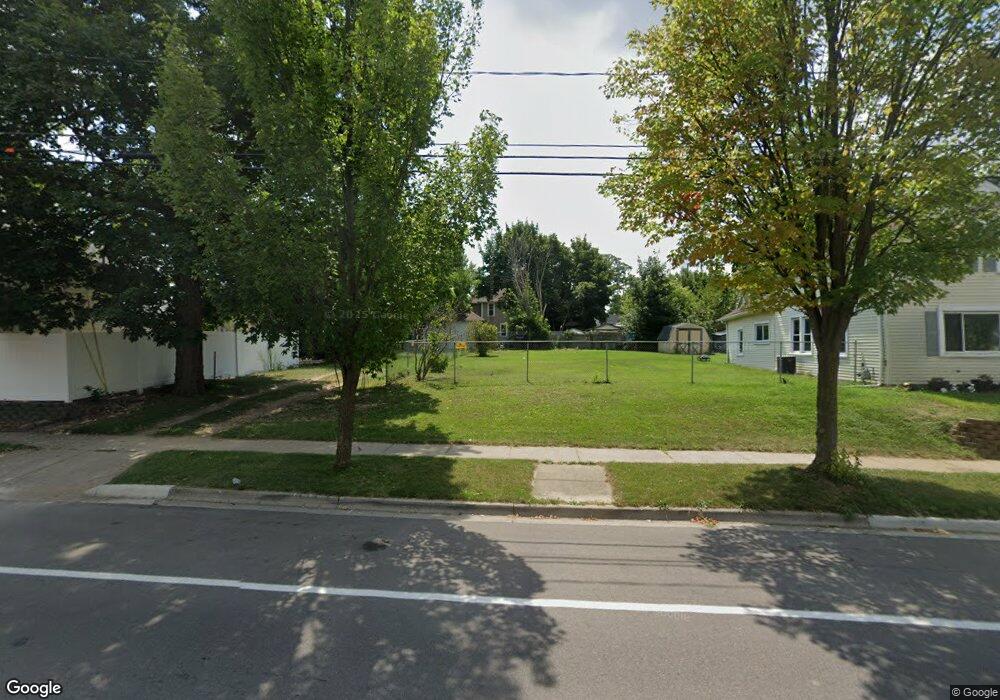 618 E Maumee St, Adrian, MI 49221 - photo 1