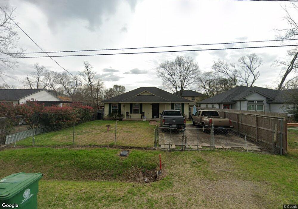 8122 Tower St, Houston, TX 77088 - photo 1