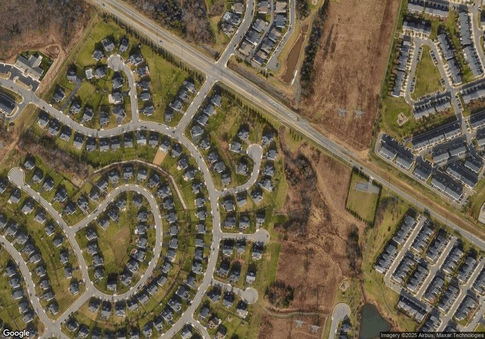 25331 Understanding Ct, Aldie, VA 20105 - photo 1