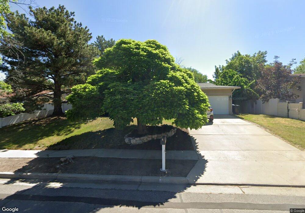 8419 Fayeway Dr, Sandy, UT 84094 - photo 1