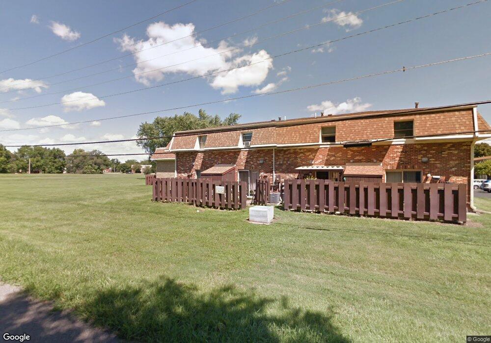 1048 Frederick Dr, Xenia, OH 45385 - photo 1