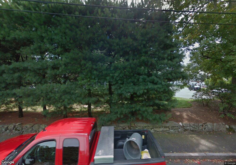 34 Mead St unit 4, New Canaan, CT 06840 - photo 1