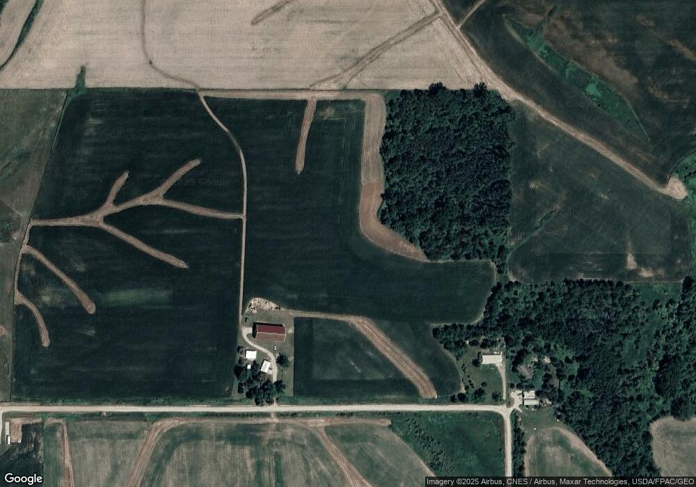 1516 N 35th Ave W, Newton, IA 50208 - photo 1