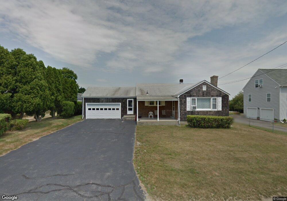 104 Fayal Ln, Middletown, RI 02842 - photo 1