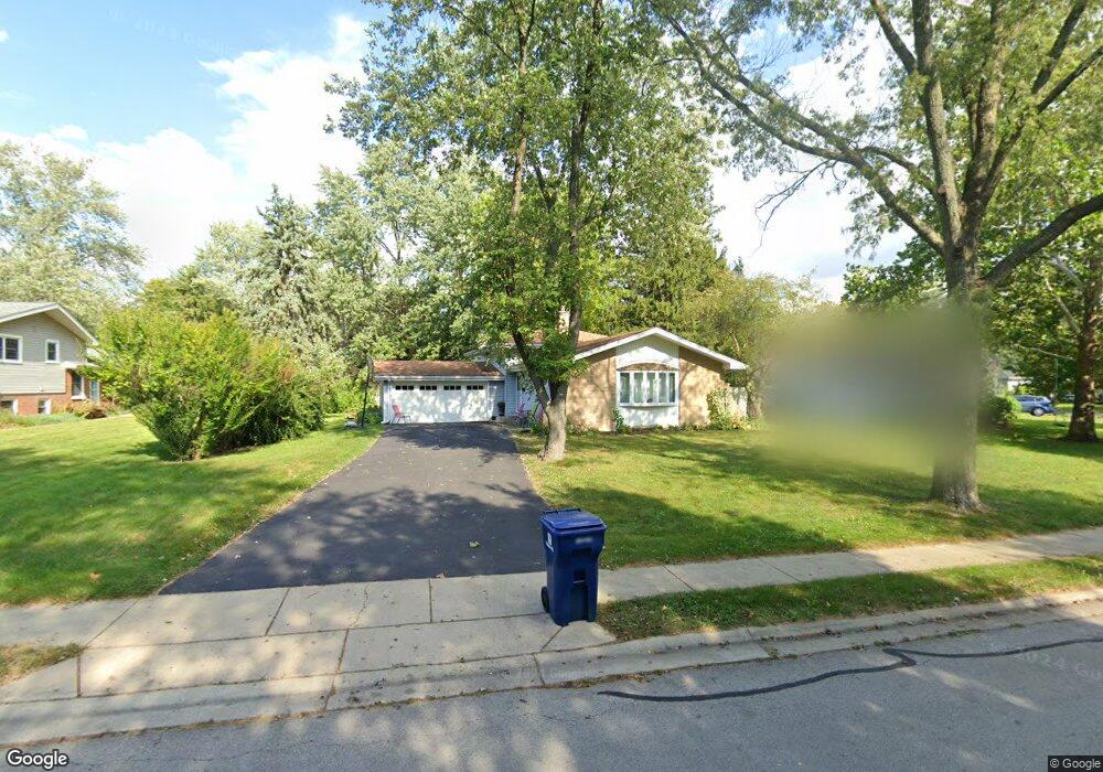 365 Sycamore Dr, Naperville, IL 60540 - photo 1