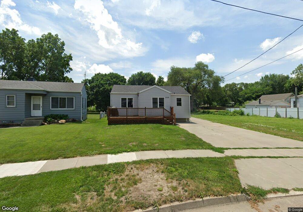 449 E Dunham Ave, Des Moines, IA 50315 - photo 1