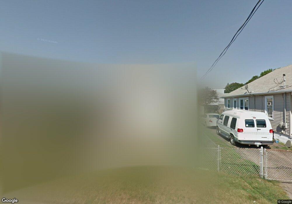 60 Woodbury St, Pawtucket, RI 02861 - photo 1